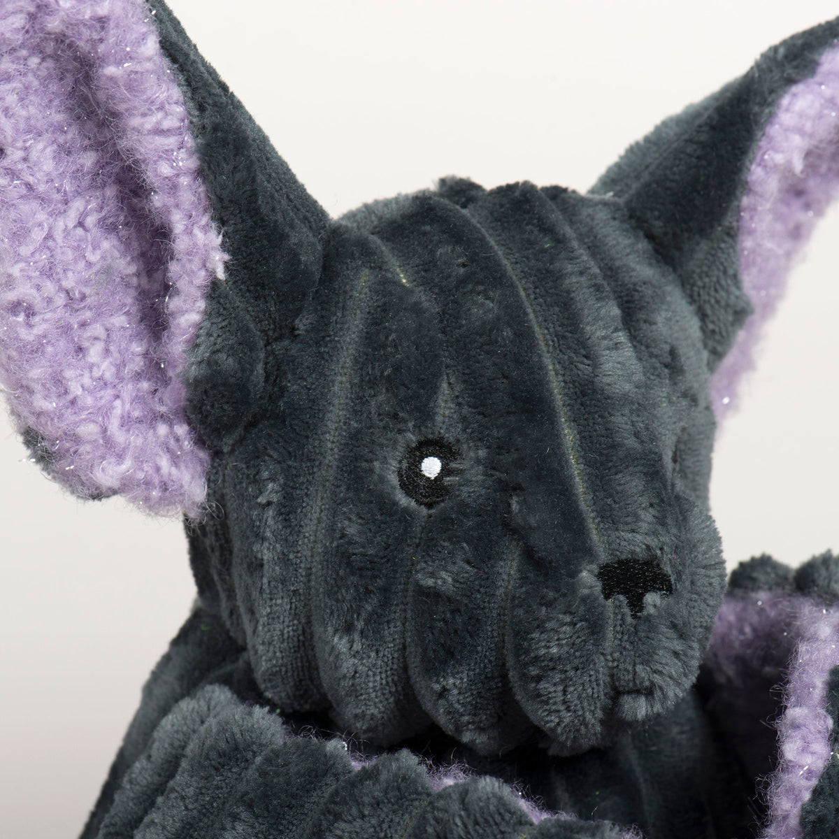 Baxter Bat Halloween dog toy – view 5